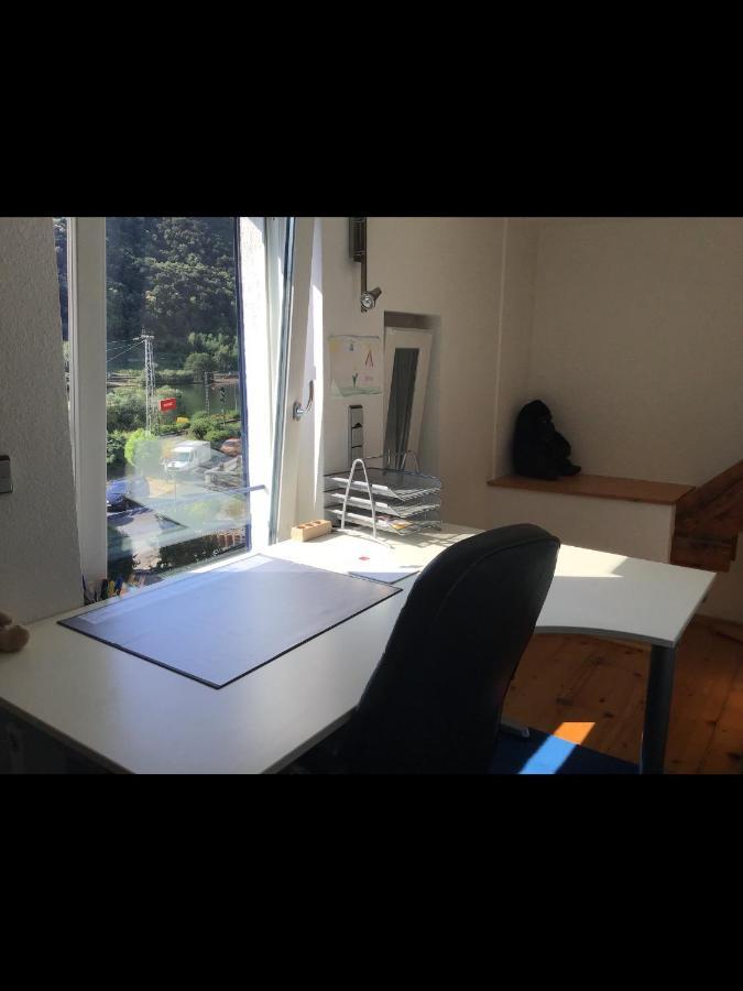 Doppelzimmer Dachgeschoss, Schnelles Wlan, Arbeitsplatz Und Garten Winningen Zewnętrze zdjęcie
